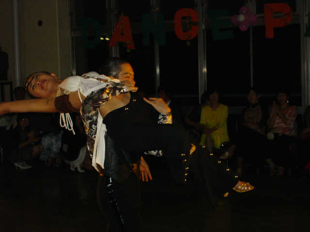 Aki_Dance_Party-029.JPG