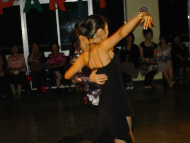 Aki_Dance_Party-064.JPG